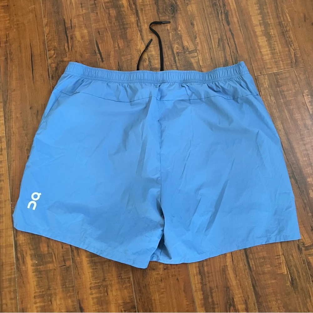 On Running ESSENTIAL SHORTS - Picture 6 of 11